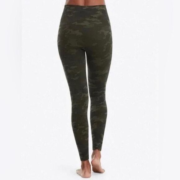 Spanx camo leggings - Picture 2 of 11
